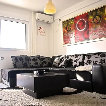 B&w Flat * Skopie